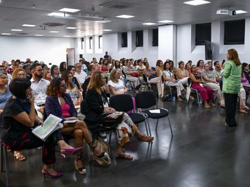 El II Encuentro del Anillo Insular reúne a más de 40 entidades para reforzar la atención social en Tenerife