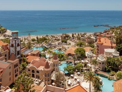 Grupo CIO rechaza la oferta de compra realizada por Stoneweg Hospitality/Grupo Lopesan por el hotel Bahía del Duque y Las Villas