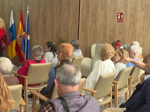 El Cabildo de Tenerife inaugura el primer centro de atención diurna para personas senior de Santa Cruz
