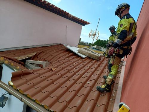 Bomberos de Tenerife intervienen en siete incidentes por vientos este fin de semana
