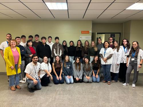 La unidad de Investigación del Hospital La Candelaria abre sus puertas al alumnado de Bachillerato para fomentar vocaciones científicas
