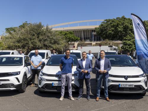 Emmasa renueva su flota e incorpora 24 vehículos híbridos y eléctricos