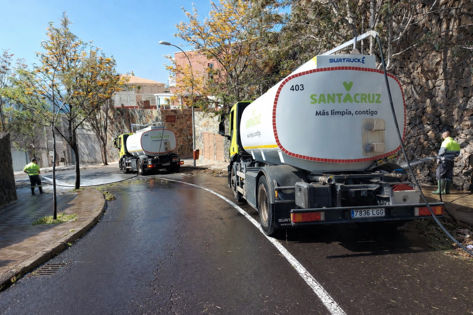 Santa Cruz refuerza los zafarranchos de limpieza en el distrito Suroeste con actuaciones en Acorán