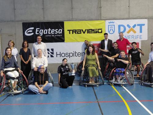 El equipo de Hospiten se suma al entrenamiento del ADEIN Tenerife Fundación CB Canarias