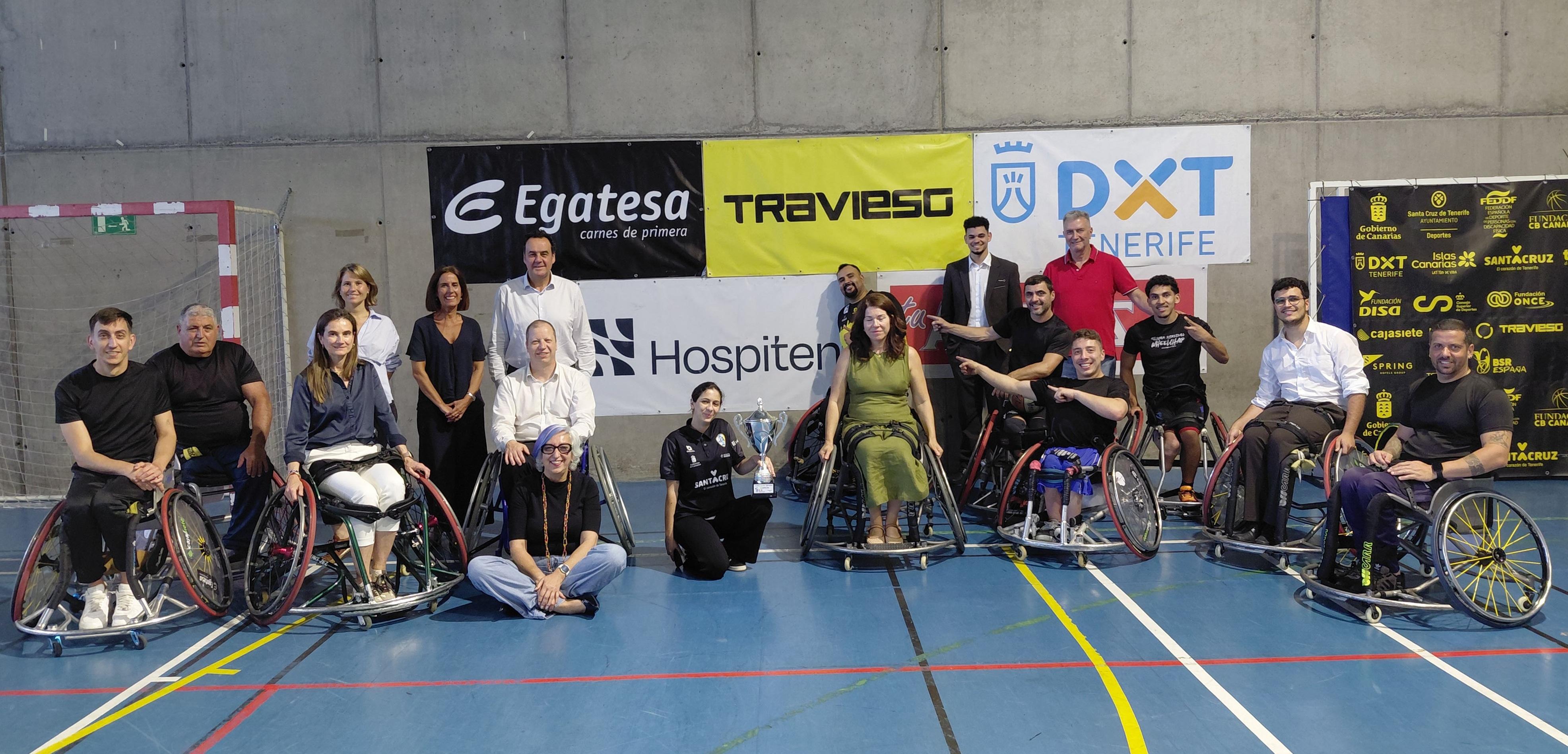 El equipo de Hospiten se suma al entrenamiento del ADEIN Tenerife Fundación CB Canarias