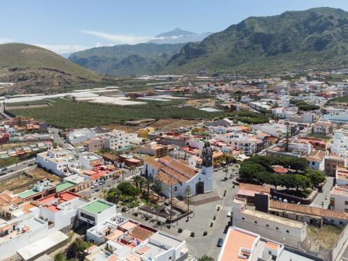 Buenavista del Norte registra una subida de la contratación del 42% en abril