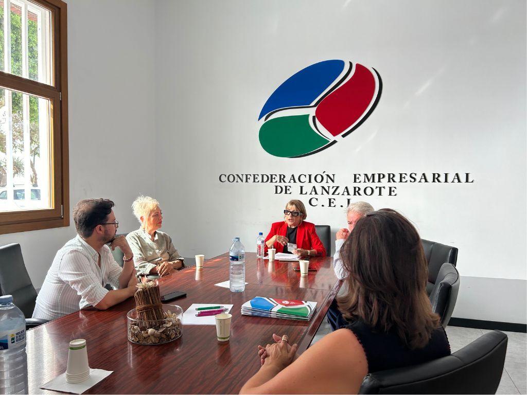 La Confederación Empresarial de Lanzarote impulsa una plataforma para la defensa de los intereses del comercio en la isla