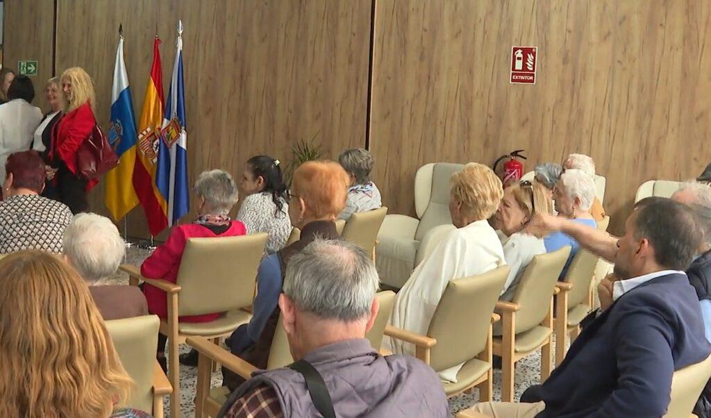 El Cabildo de Tenerife inaugura el primer centro de atención diurna para personas senior de Santa Cruz