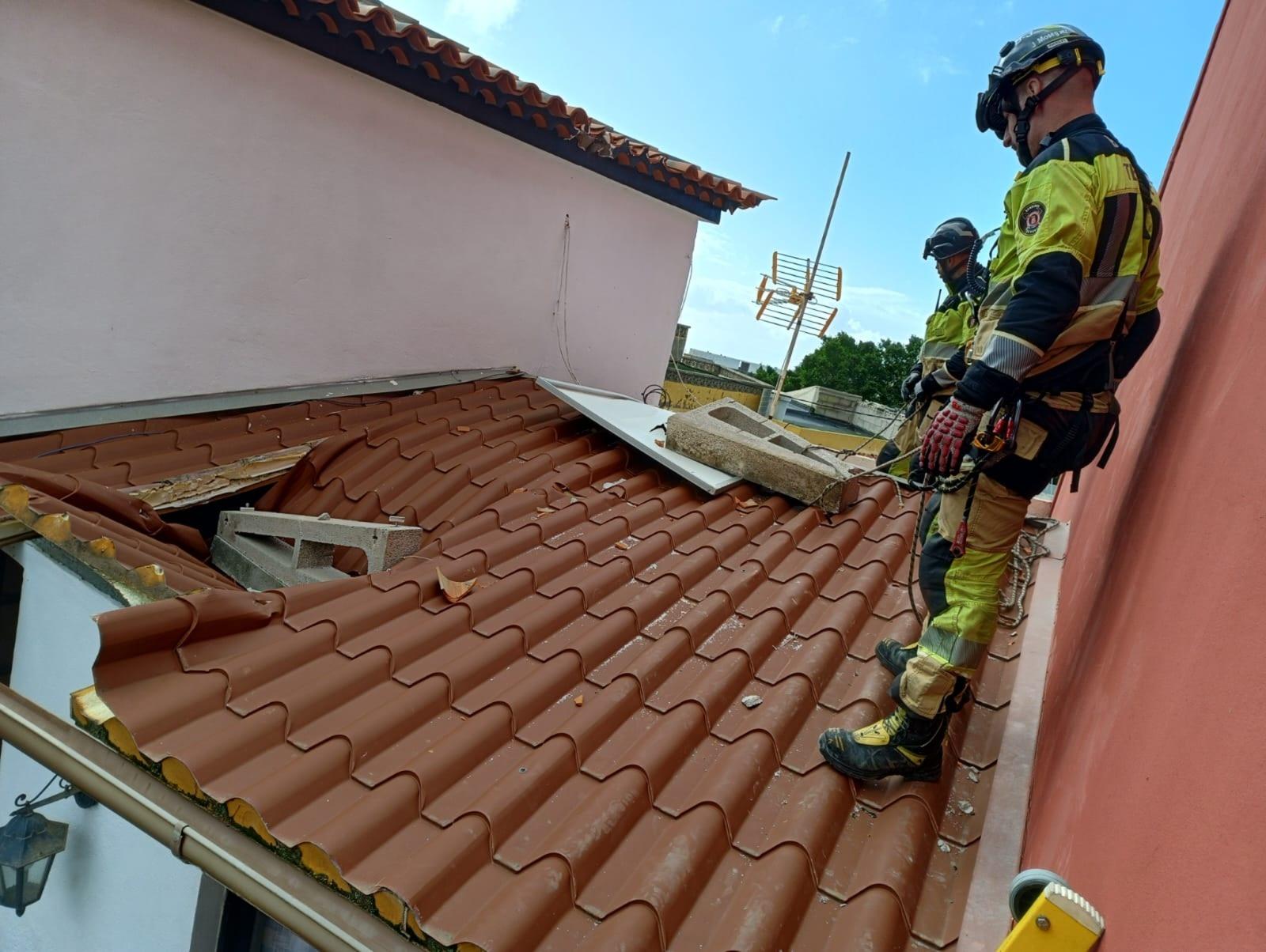 Bomberos de Tenerife intervienen en siete incidentes por vientos este fin de semana