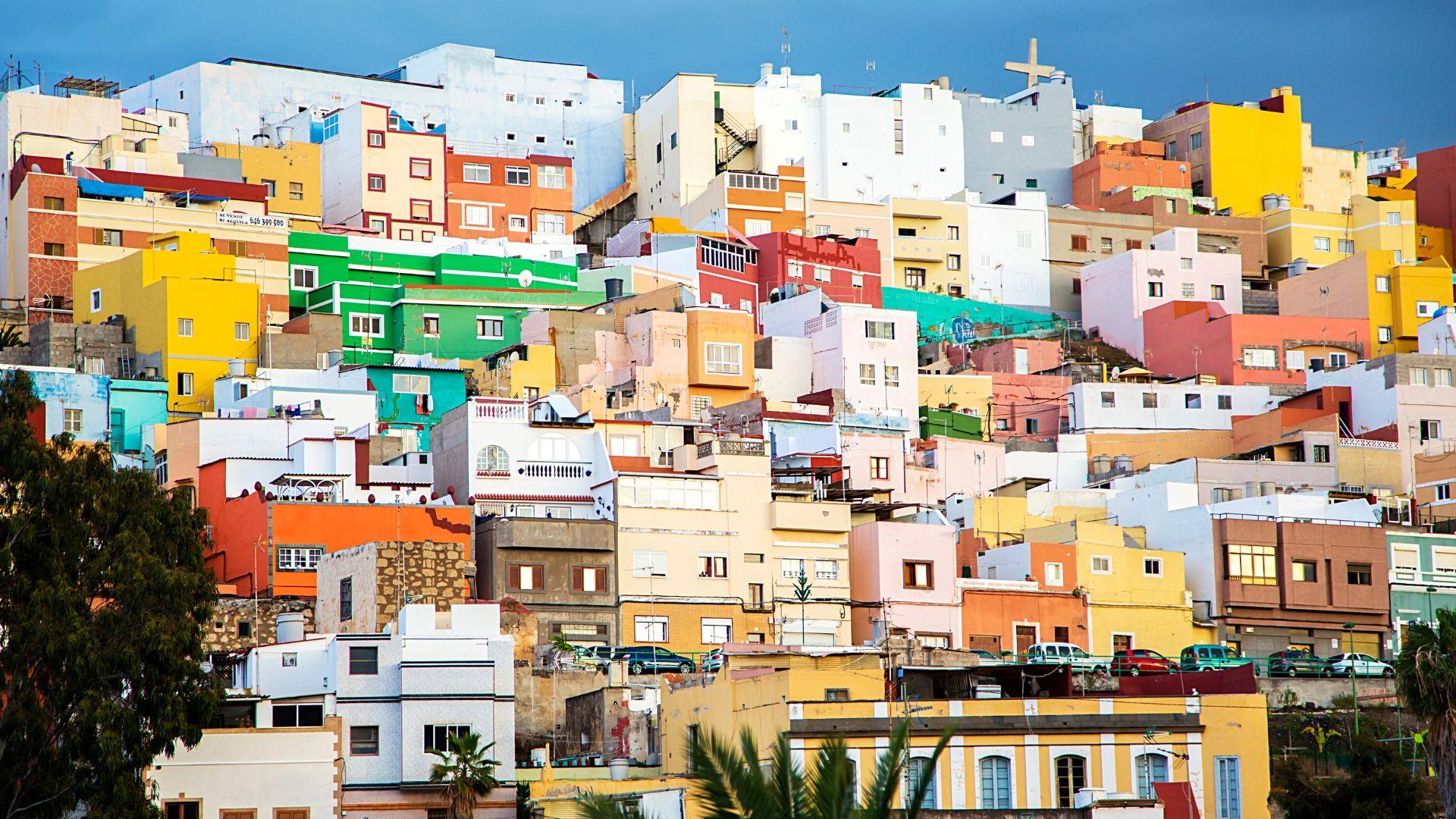 El Ejecutivo canario ve insuficiente la explicación de Sánchez y pide no parar el Gobierno