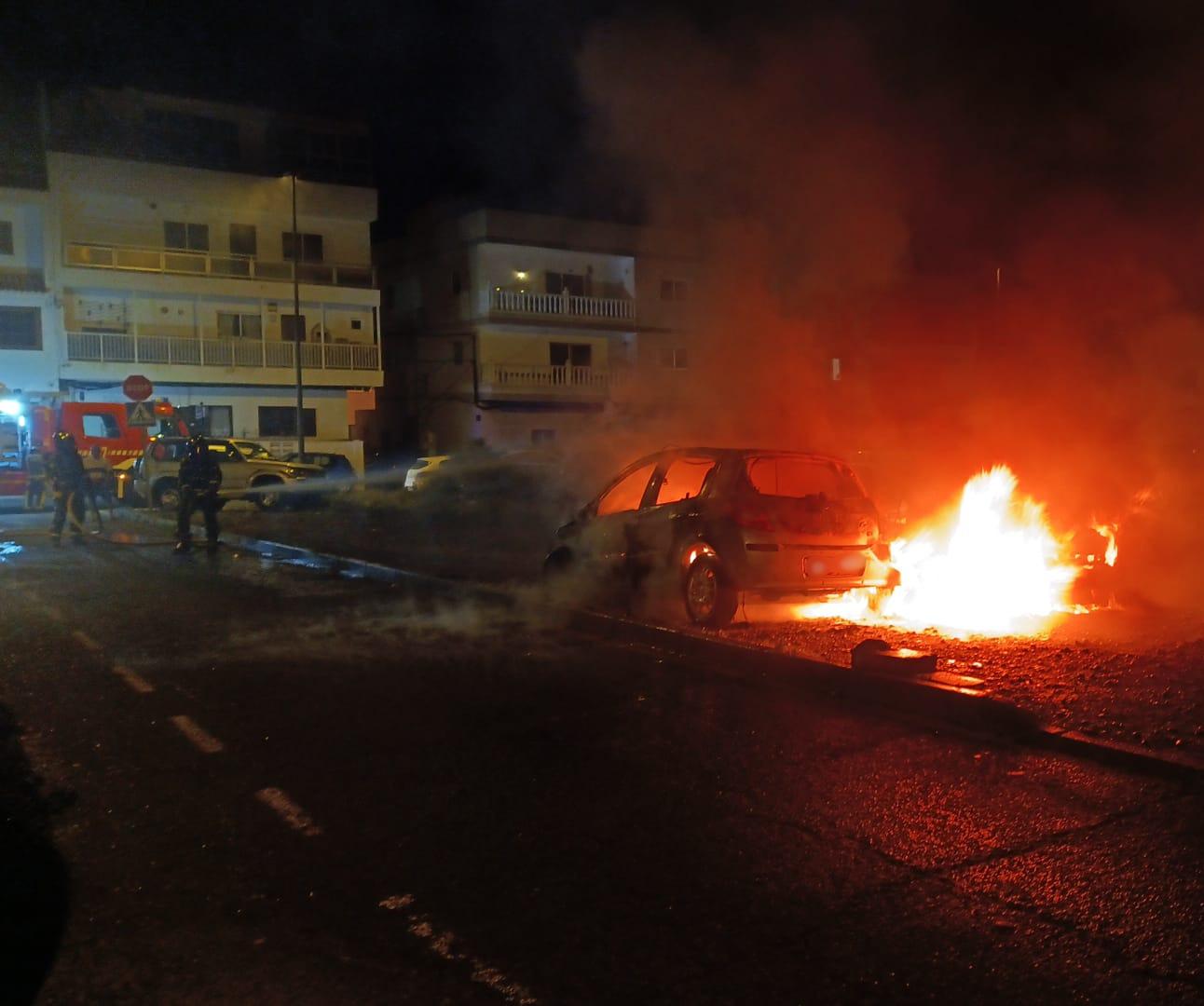 Bomberos de Tenerife intervienen en cinco accidentes de tráfico durante el fin de semana