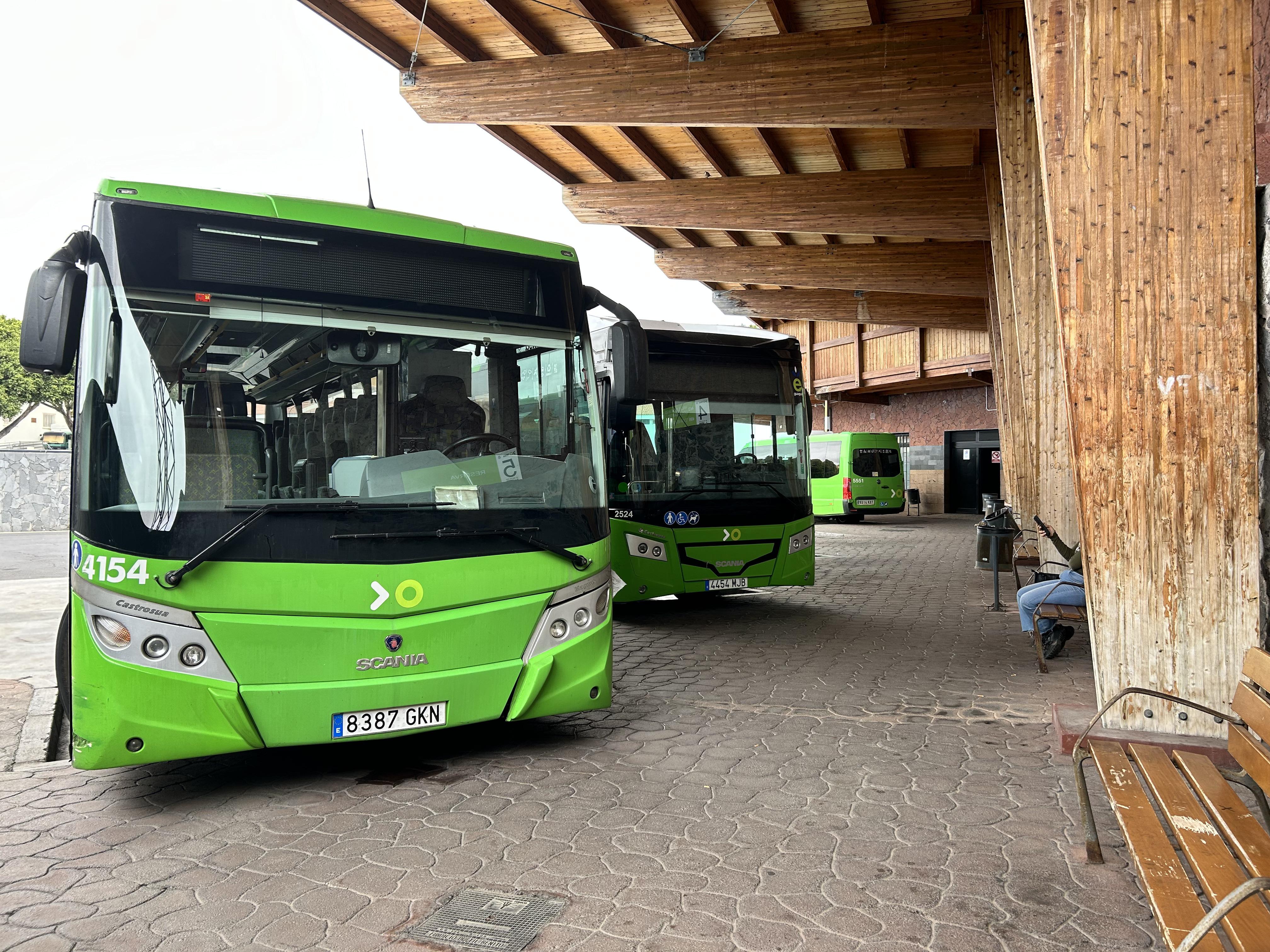 Cambian los horarios de las guaguas entre la costa y la zona alta de Guía de Isora para responder a las necesidades ciudadanas