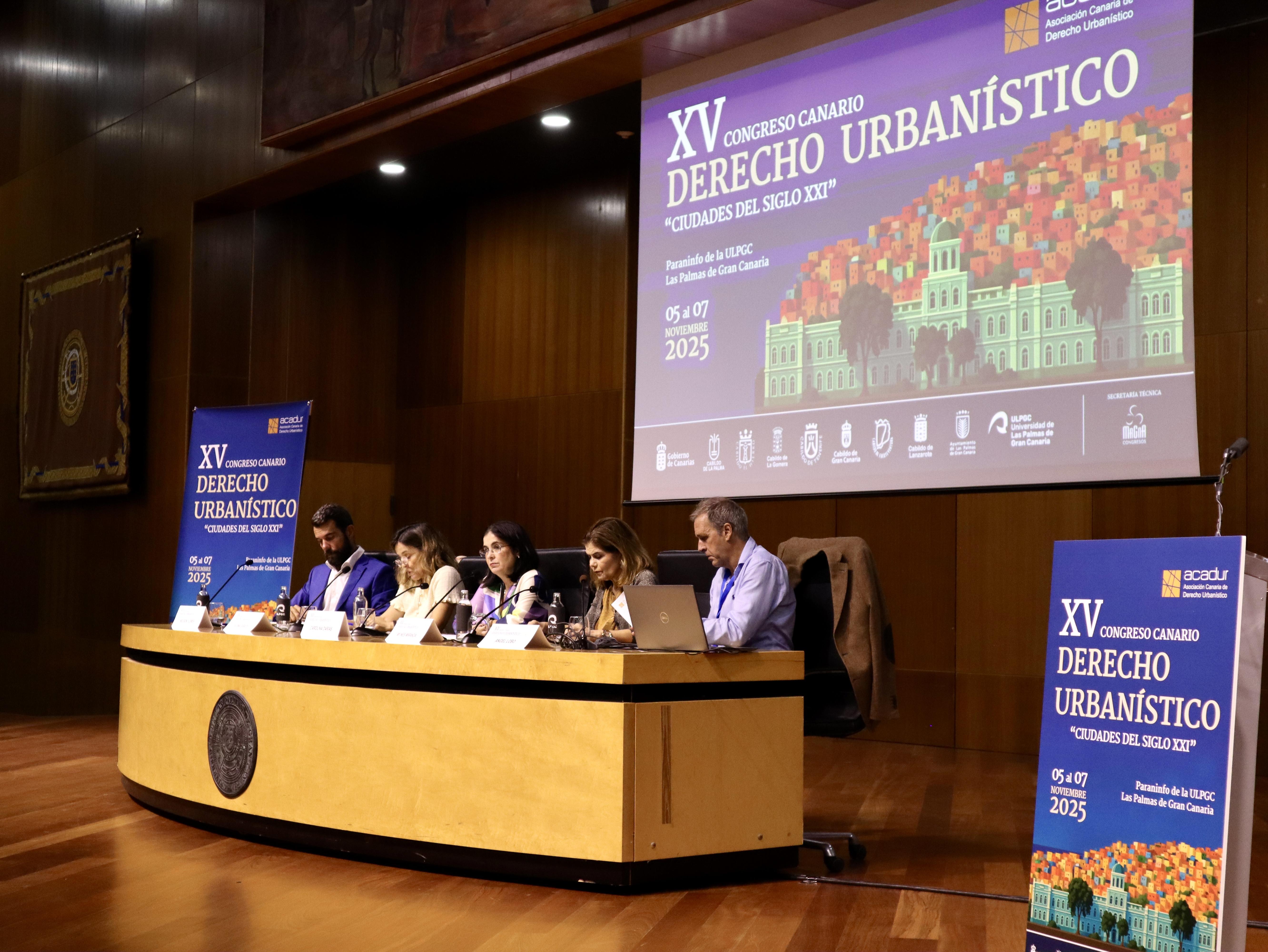 Expertos en urbanismo alertan de la necesidad de actualizar las políticas urbanas de vivienda ante la creciente emergencia habitacional