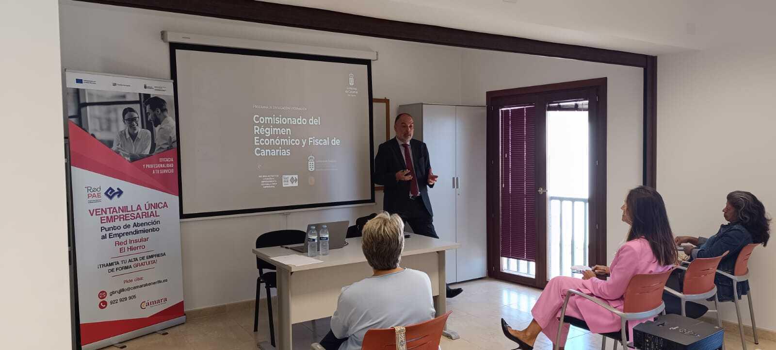 La Cámara y el Gobierno de Canarias acercan los incentivos del REF a las empresas de El Hierro