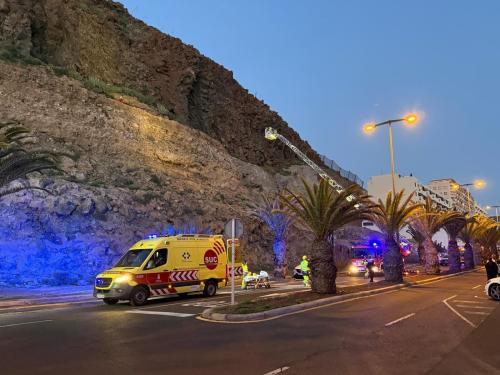 Bomberos Tenerife intervienen en un accidente de tráfico en San Miguel