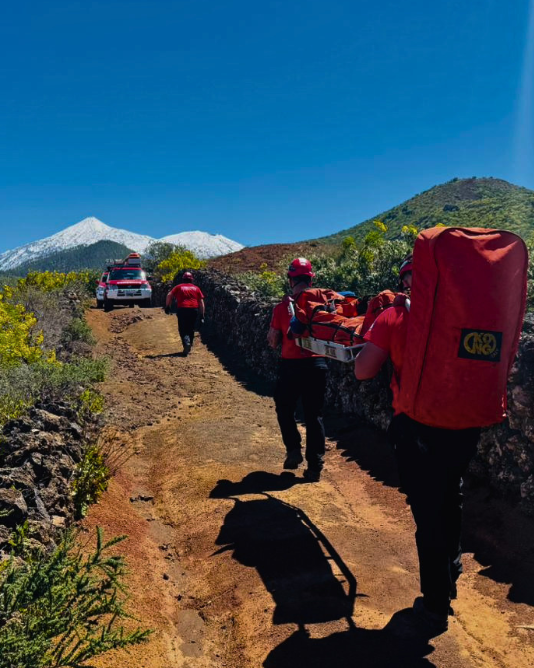 Bomberos Tenerife intervienen en un accidente de tráfico en la TF-5