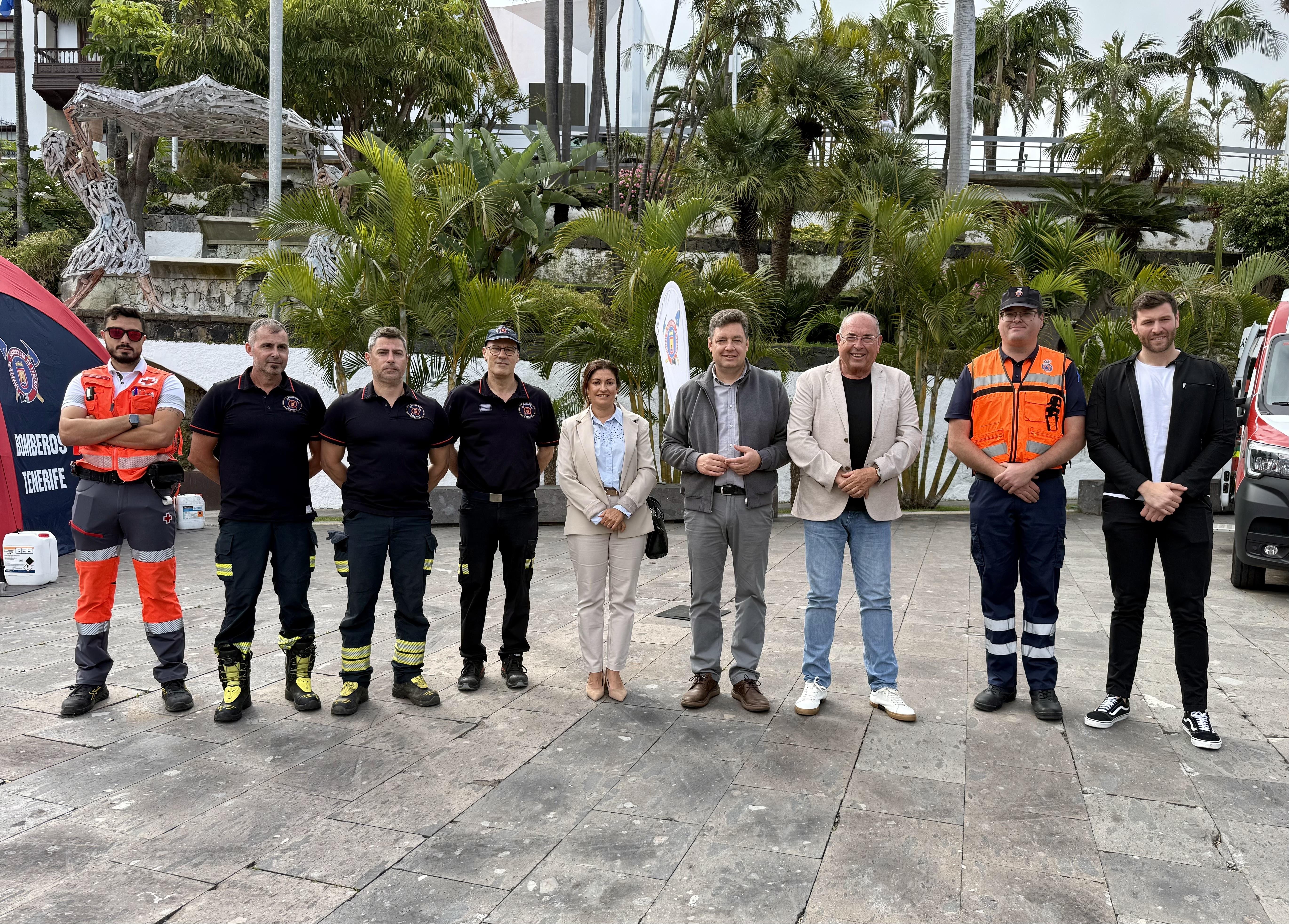 Bomberos de Tenerife enseñan a cómo actuar ante un incendio a más de 150 escolares de El Sauzal
