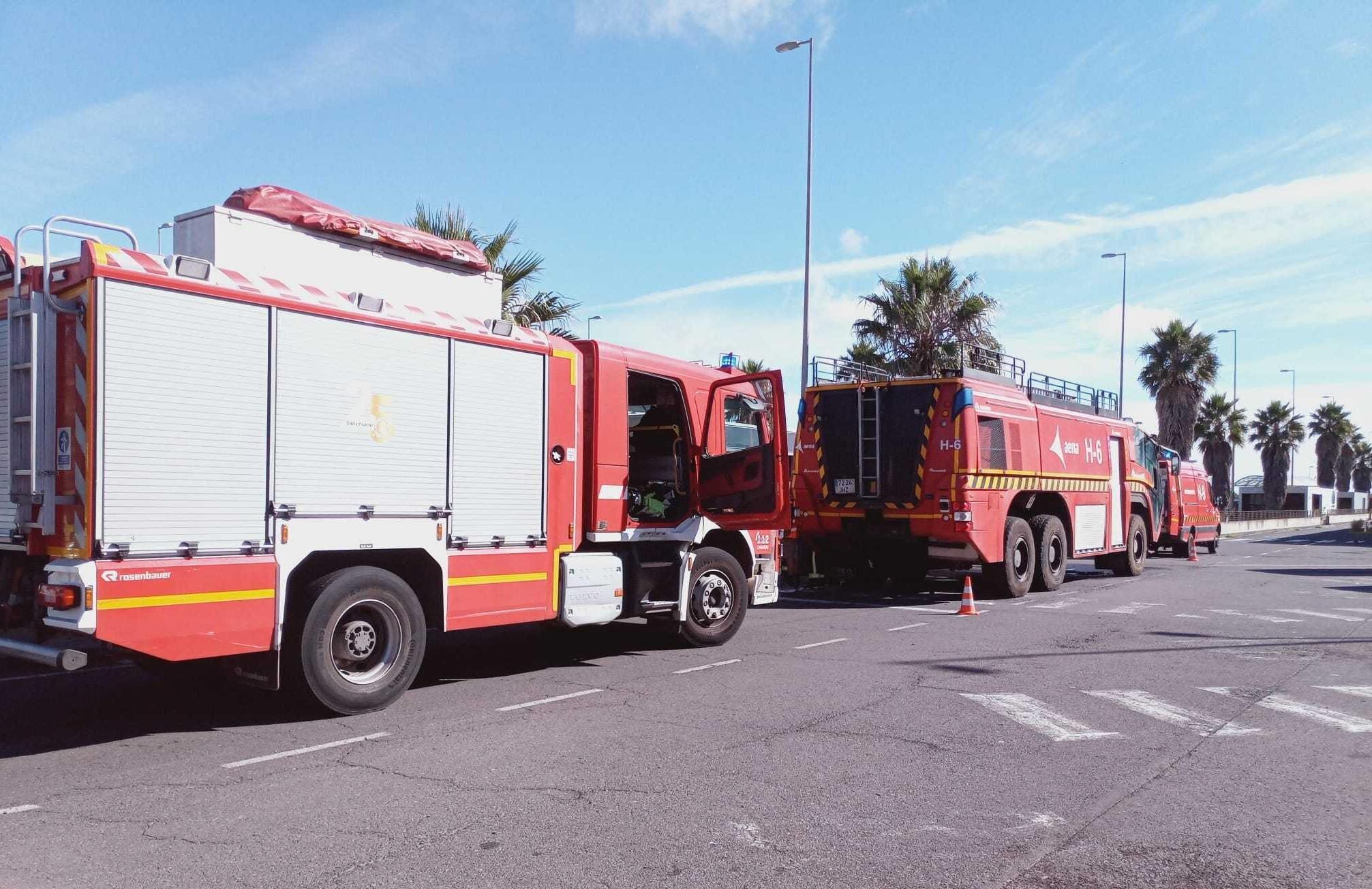 Bomberos de Tenerife rescatan a un senderista herido en el Mirador de La Centinela