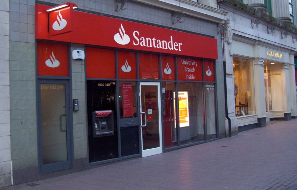 Una tienda en una calle.