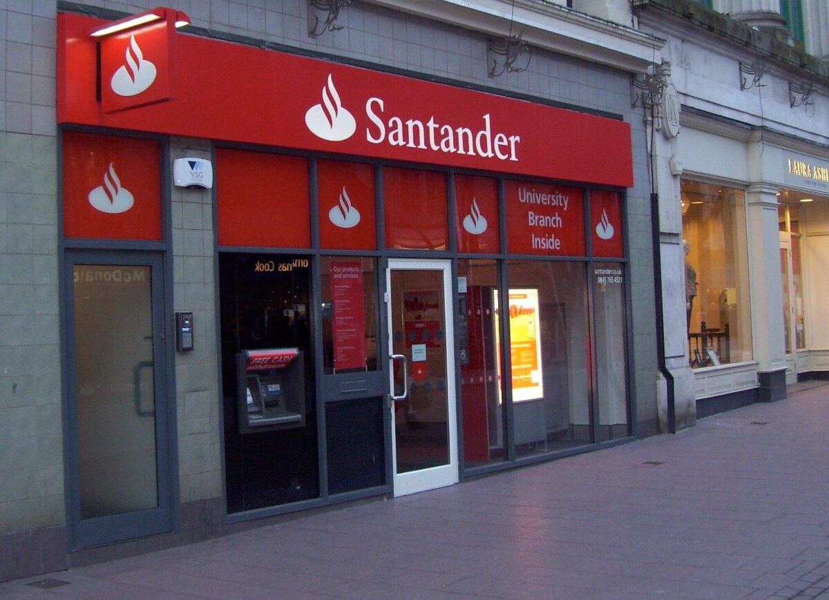 Una tienda en una calle.