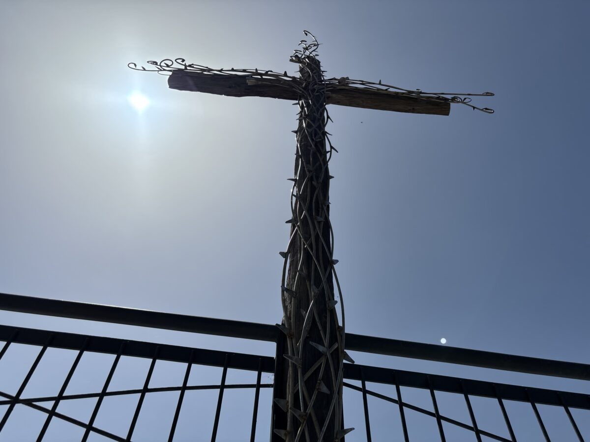 Cruz de San Juan, una de las obras que integra la guía cultural