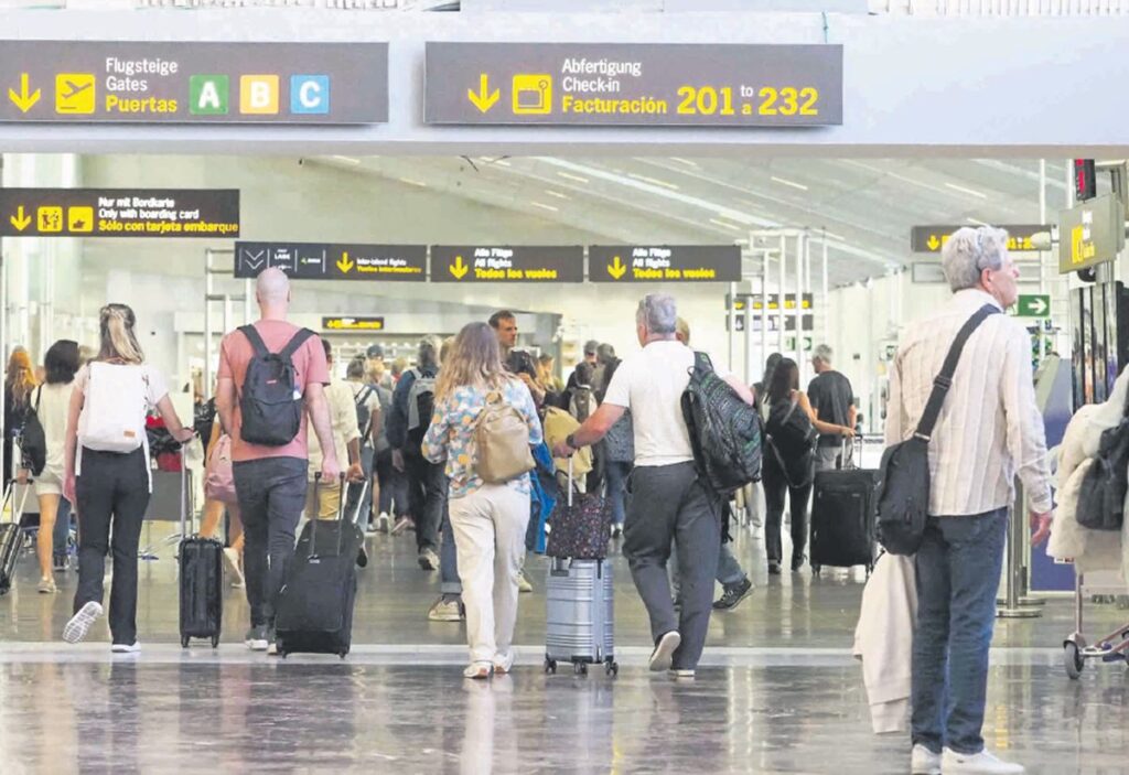 Italia mantiene los controles a viajeros españoles: ¿qué cambia para los canarios?