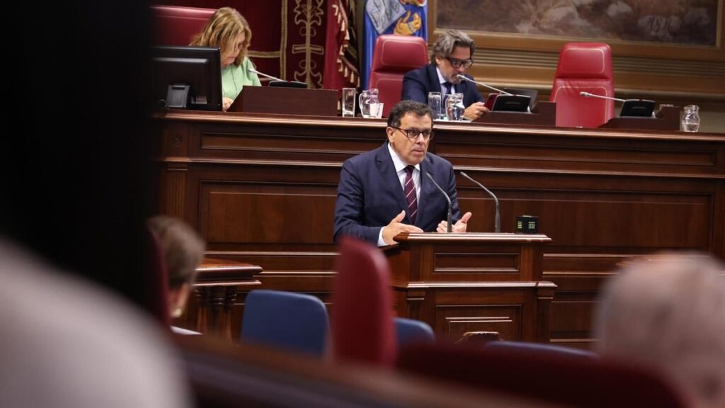 485 millones a hoteleros: por qué el Gobierno canario defiende el acuerdo que PSOE tacha de "chirriante"
