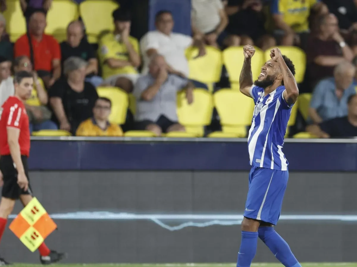 Aubameyang firma su mejor partido: cuatro goles y dos asistencias en cuatro jornadas