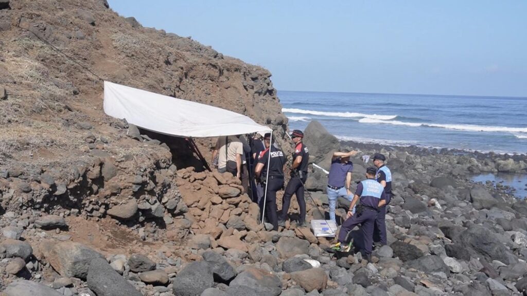 ¿Quién yace en la costa de Garachico? El misterio de los restos que la erosión ha destapado