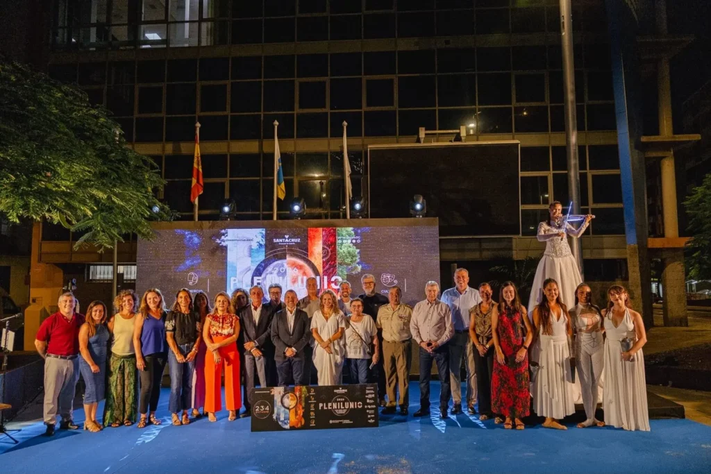 ¿Cuántos drones iluminarán el cielo de Santa Cruz en Plenilunio 2026? El espectáculo que nadie se quiere perder