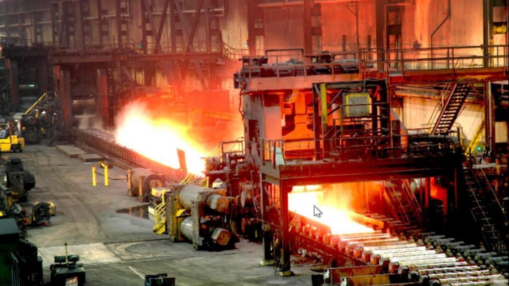 Industria en alerta: fábricas españolas podrían parar si la luz y el gas siguen disparados