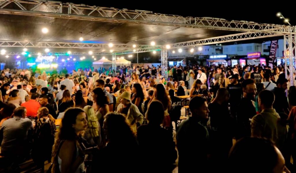 ¿Hubo alimentos contaminados en el Burger Fest de Lanzarote? Ocho casos de gastroenteritis bajo investigación