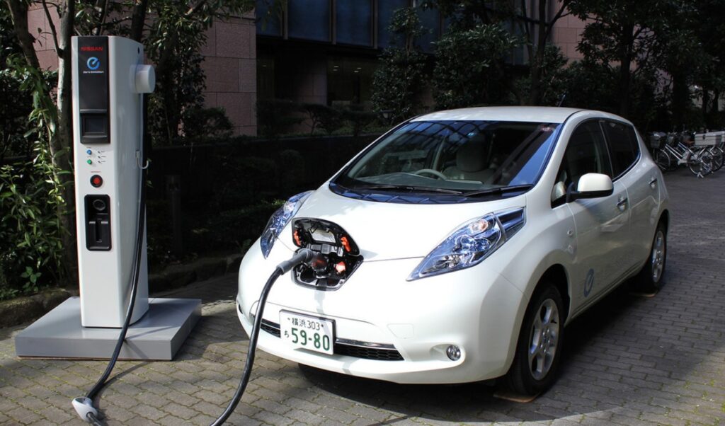 69 millones en ayudas para coches eléctricos en Canarias: ¿por qué no hay ni una ventanilla abierta?