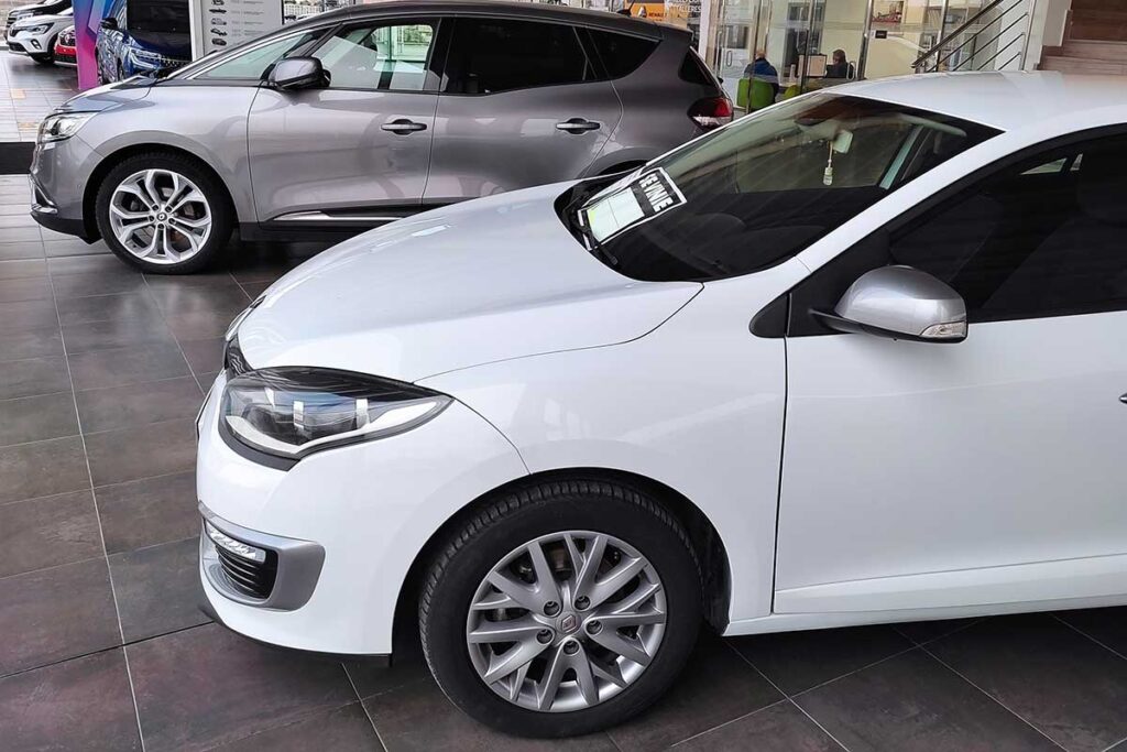 ¿Por qué un coche de segunda mano en Canarias cuesta casi 1.200 euros más que hace un año?