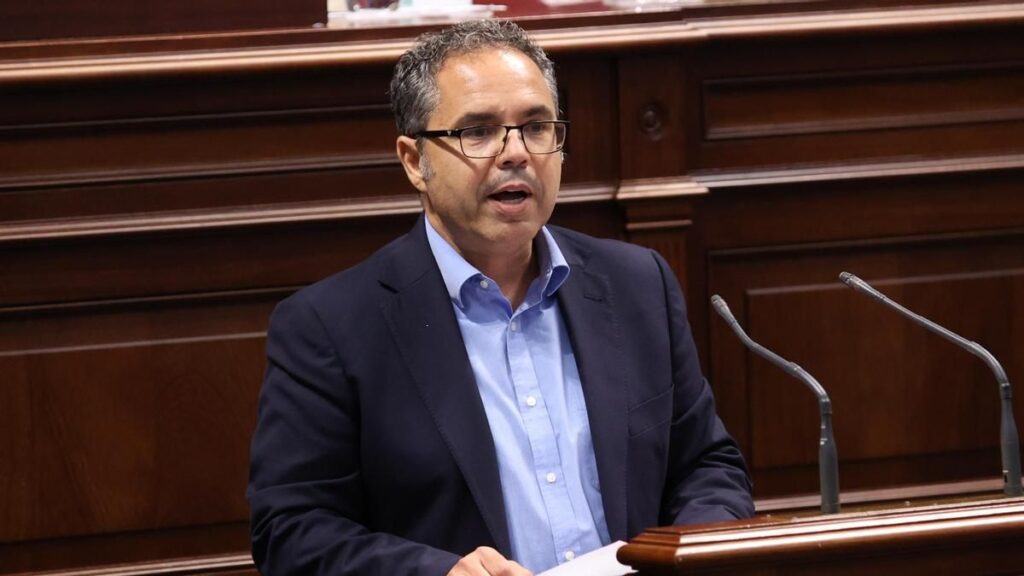 70.000 residentes en zonas turísticas de Canarias al borde del desahucio: el PSOE acusa al Gobierno de darles la espalda