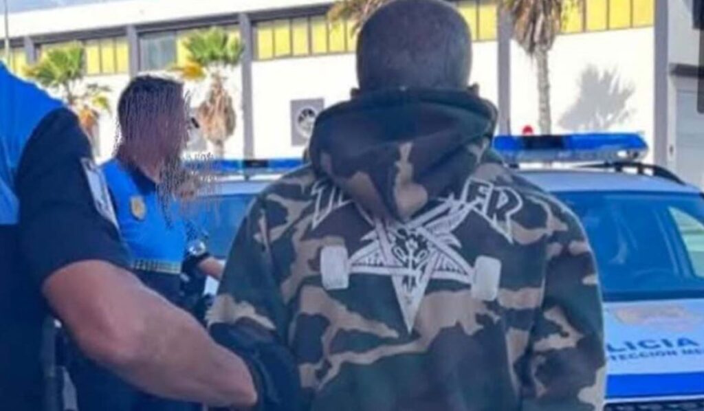 Güímar detiene a un hombre tras encerrar a su pareja y a su hija en una habitación