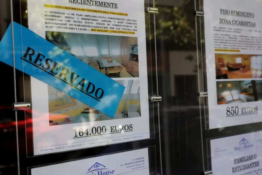 Canarias frena su ritmo hipotecario: ¿por qué bajan un 18,4% las nuevas viviendas con préstamo?