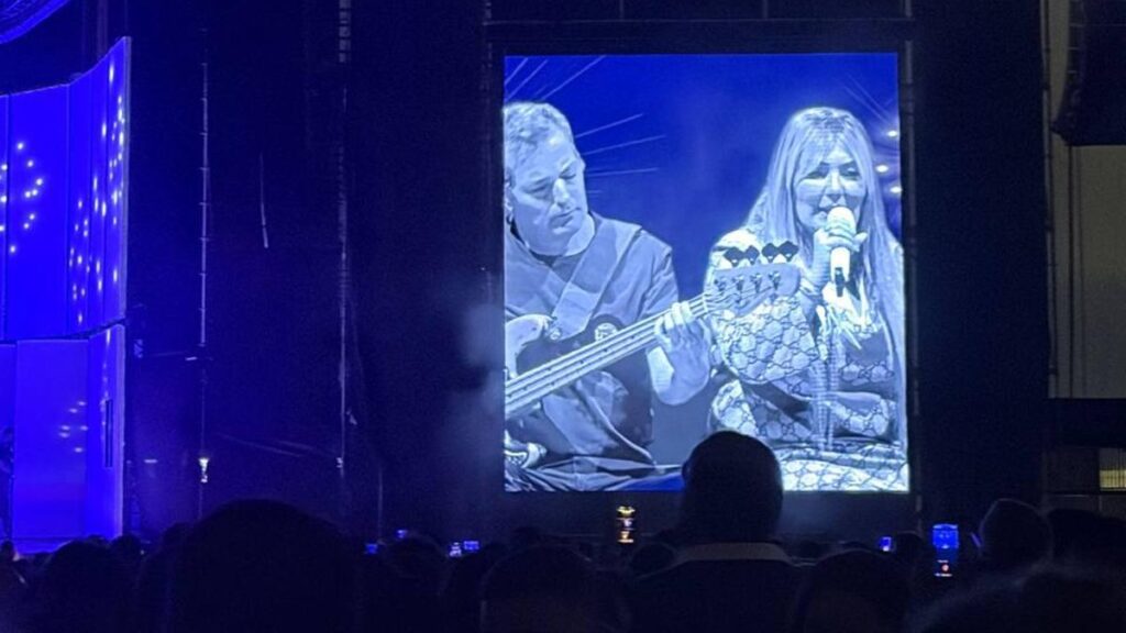 «Necesitaba ese beso»: el homenaje sorpresa a Amaia Montero en Gran Canaria que paró el concierto