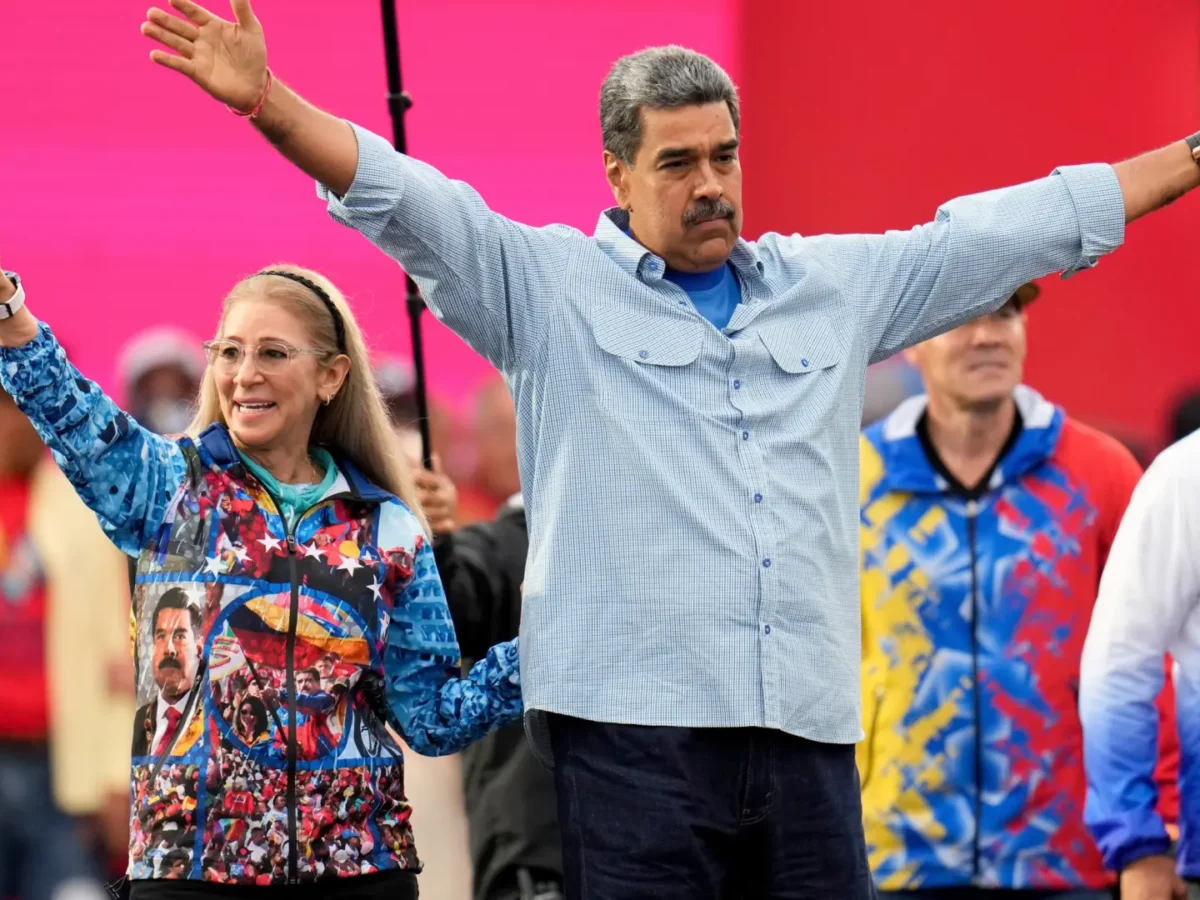 Maduro y Flores, acusados de torturas: así operaba la red de terror que aterrorizó a opositores