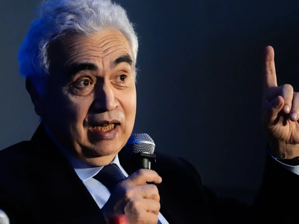 El diésel seguirá escaso hasta 2027: la AIE alerta de un mercado «ajustado» por la guerra en Irán