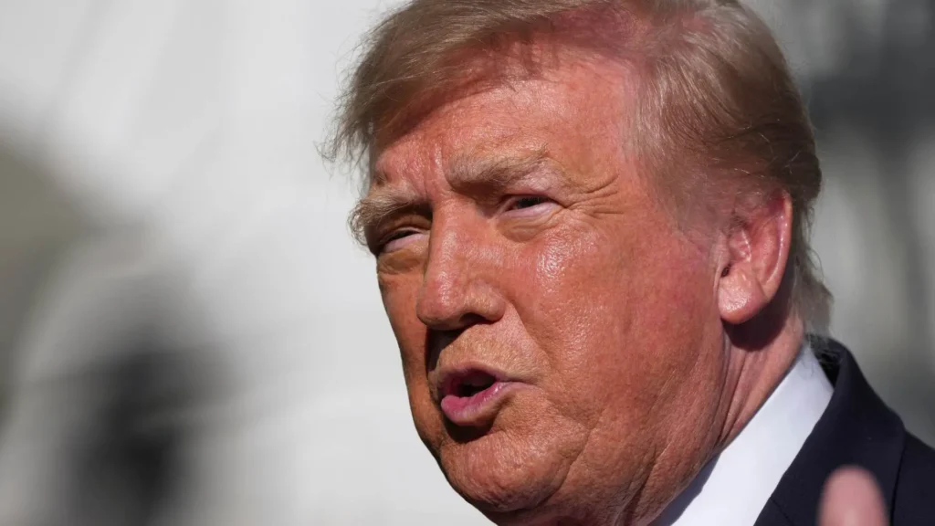 ¿Por qué Trump dice que París «será una ciudad musulmana» en pocos años?