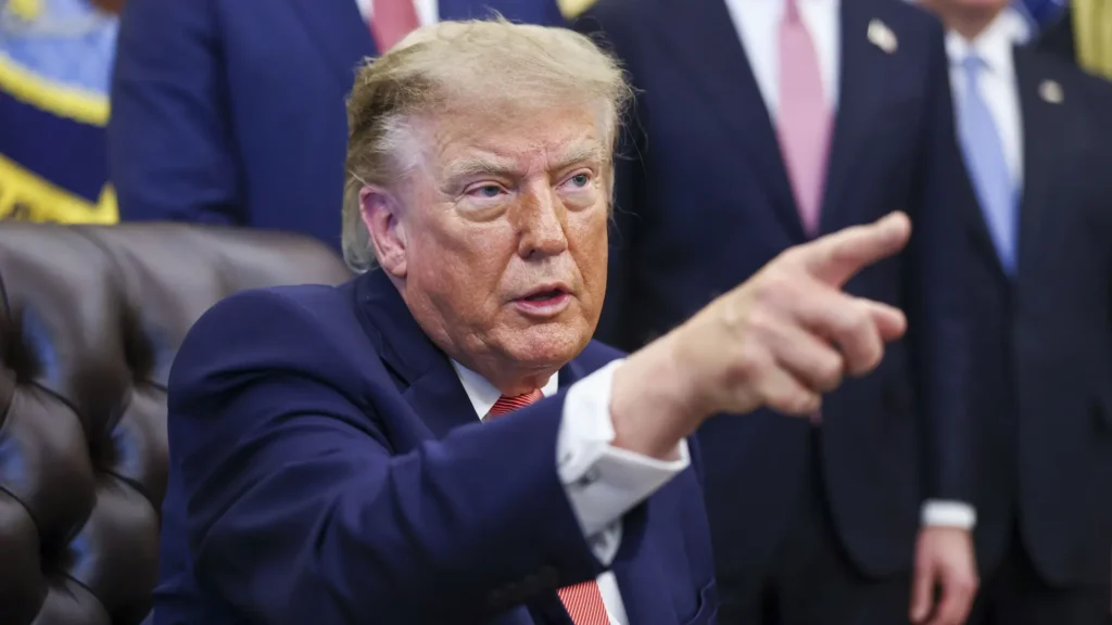 Trump acusa a España de «invadida» y «sin respuesta» ante la llegada masiva de migrantes