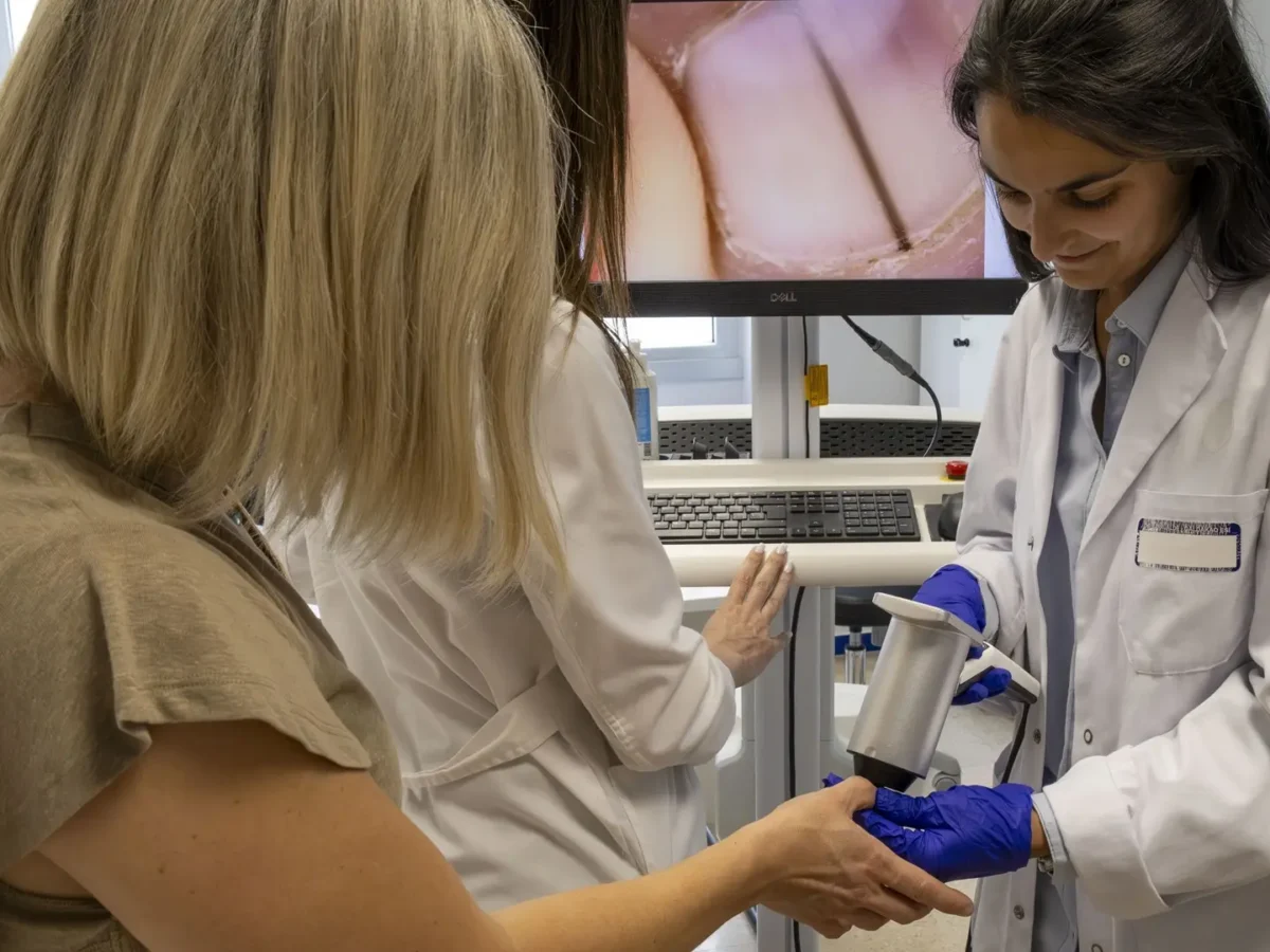 Vacuna personalizada contra el melanoma reduce un 42% el riesgo de recaída: así funciona el avance que puede cambiar el tratamiento del cáncer