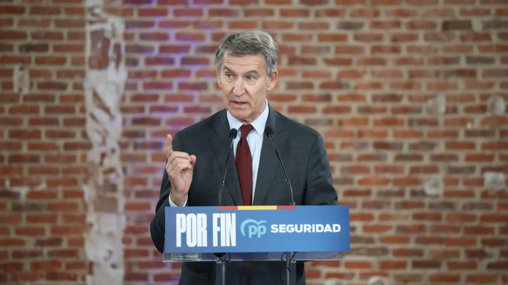 Feijóo promete bajar IRPF e IVA al 0% en alimentos en 2026
