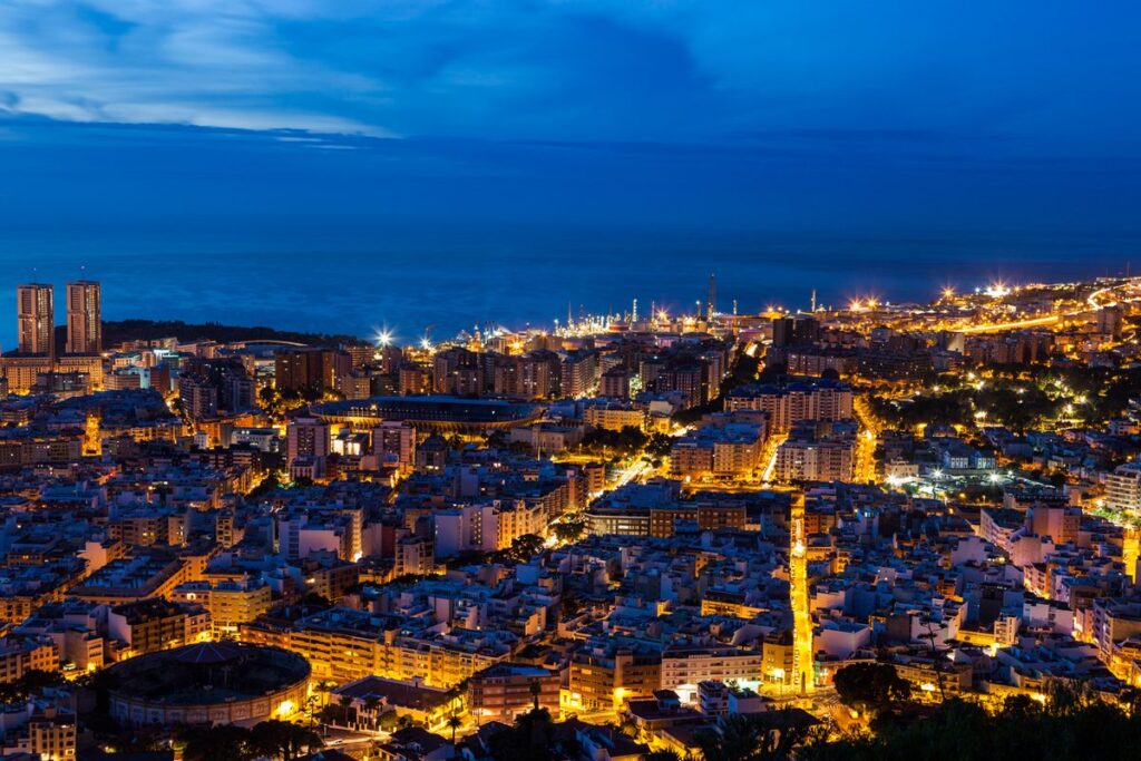 Canarias amanecería a las 9:00 si elimina el cambio de hora: cómo afectaría a tu rutina