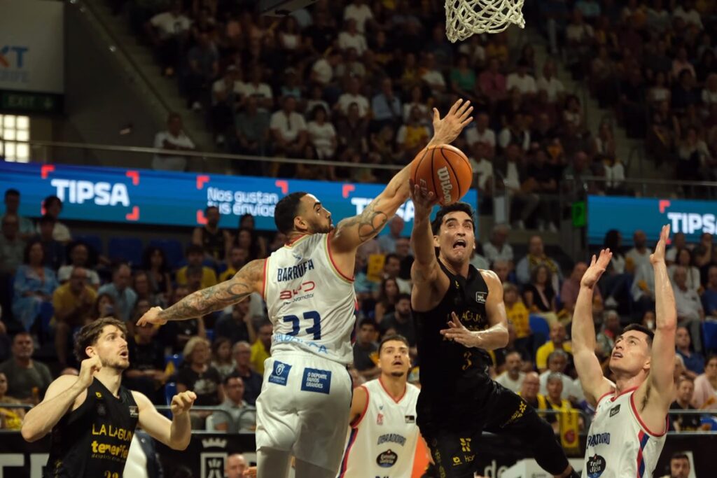La Laguna Tenerife aplasta al Obradoiro con un 106-76 y muestra su mejor versión