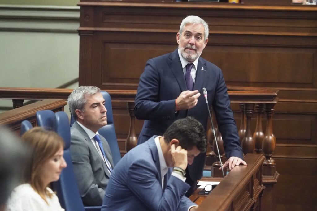 Clavijo reconoce que el Gobierno canario actúa como una inmobiliaria: 20.000 viviendas en cartera