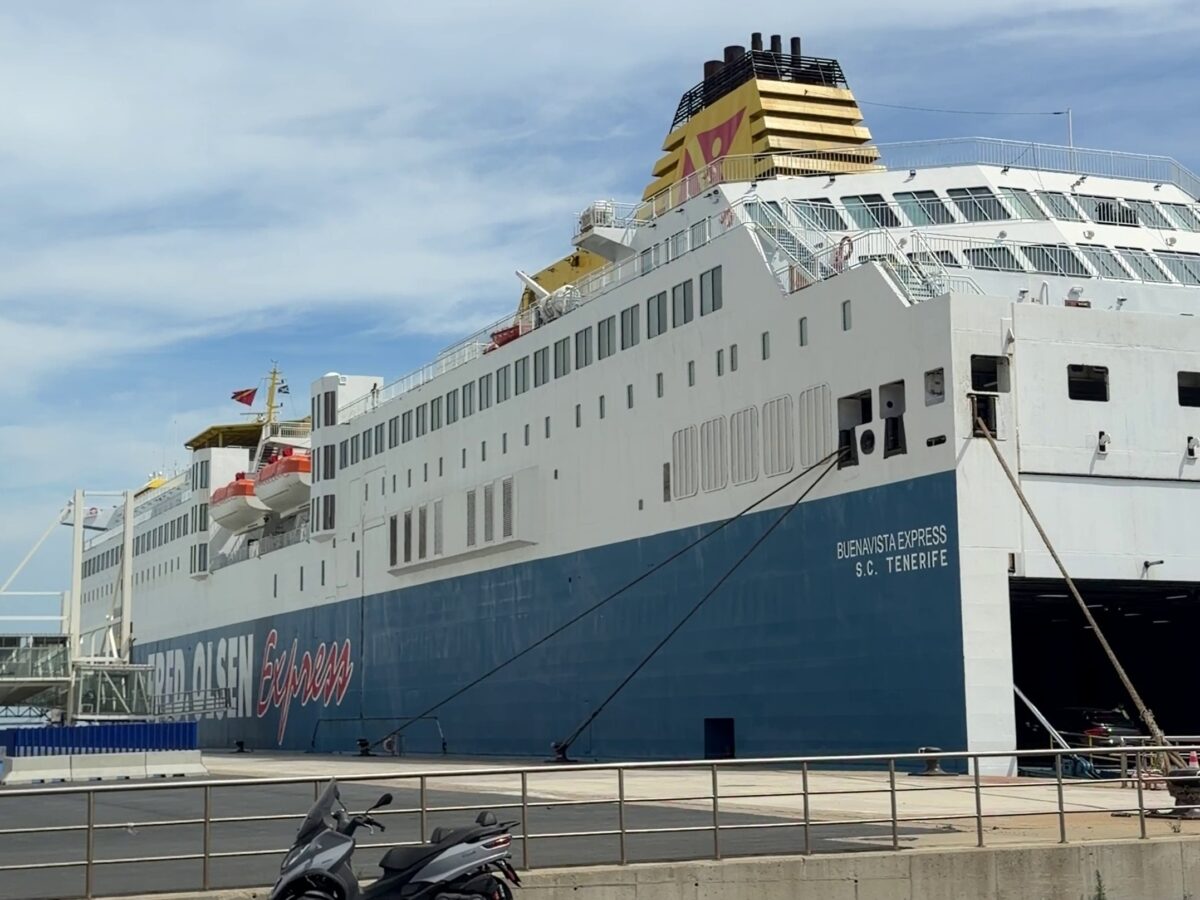 ¿Por qué bajan los pasajeros en la línea Huelva-Canarias? Las cifras que preocupan