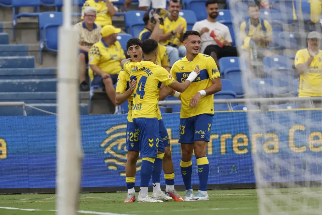 Canarias verá en directo los tres partidos de Copa del Rey con sello local: horarios, rivales y dónde sintonizarlos