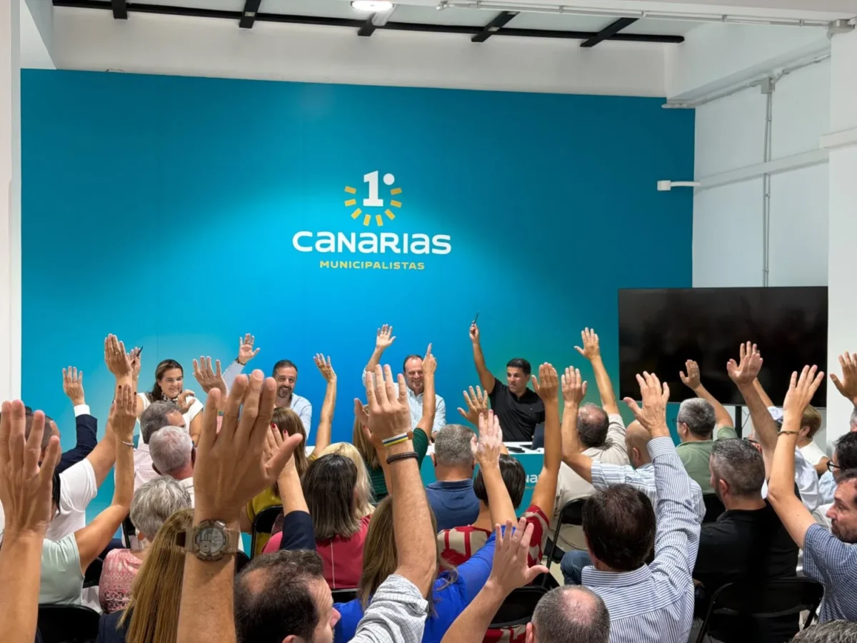 Clavijo y Hernández firman la alianza canaria para el 29N: qué pide el documento que presentarán en Madrid